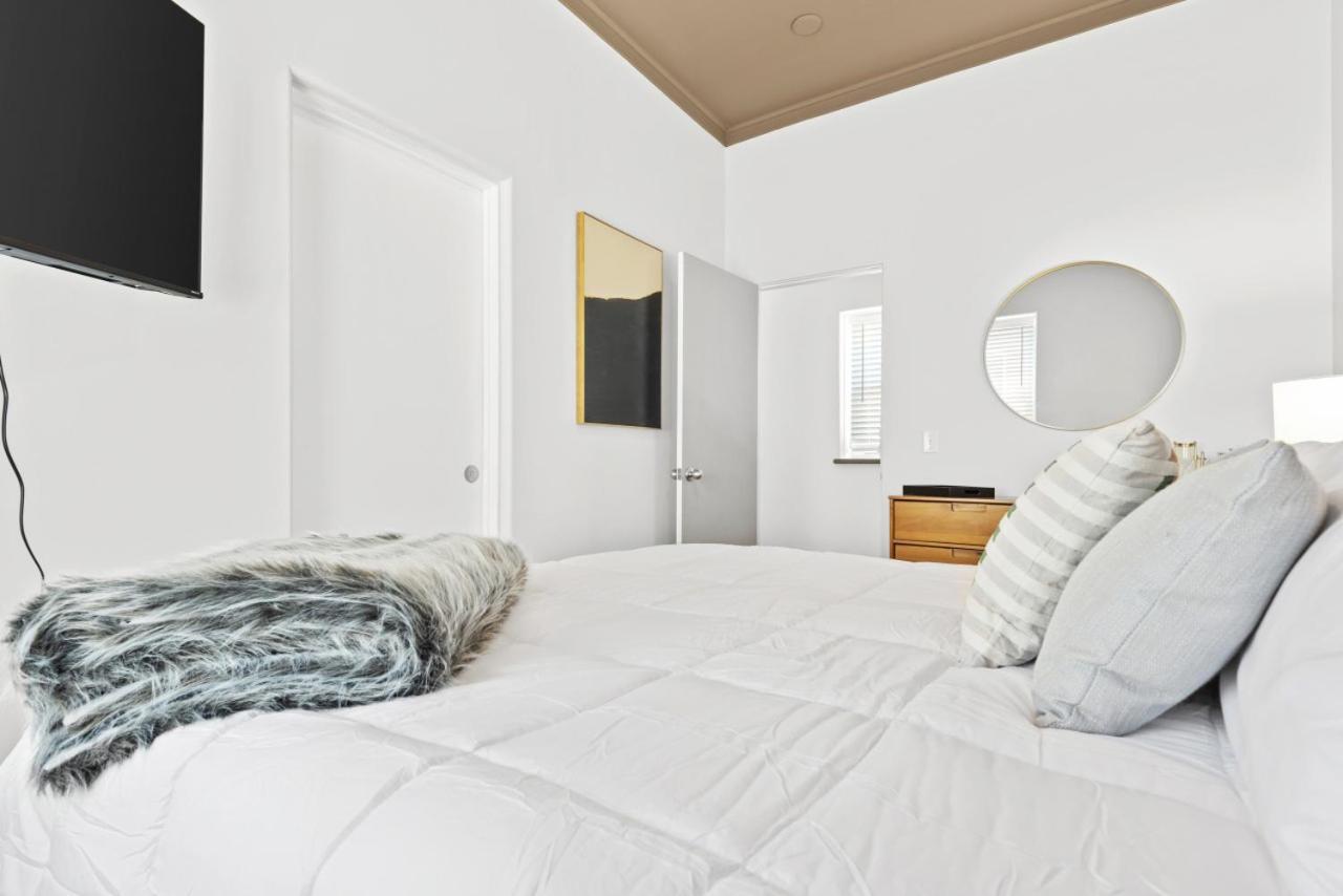 115 N Main Huge 2 Bedroom Unit On Main Street Saint Charles Εξωτερικό φωτογραφία